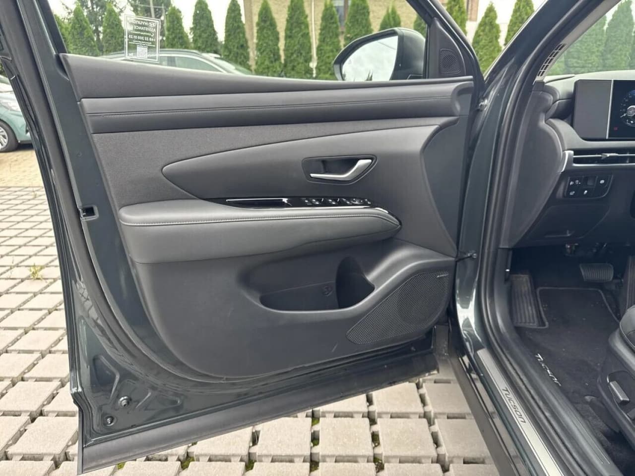 Hyundai Tucson - zdjęcie 3