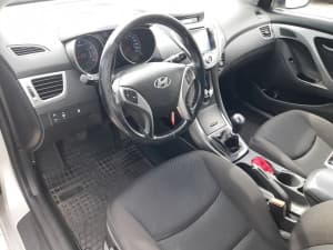 Hyundai Elantra - miniatura 11