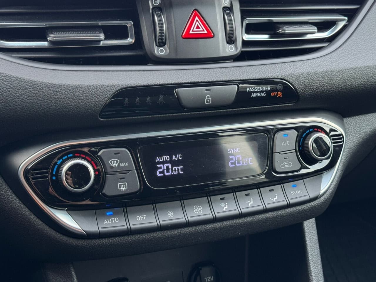 Hyundai i30 - zdjęcie 15