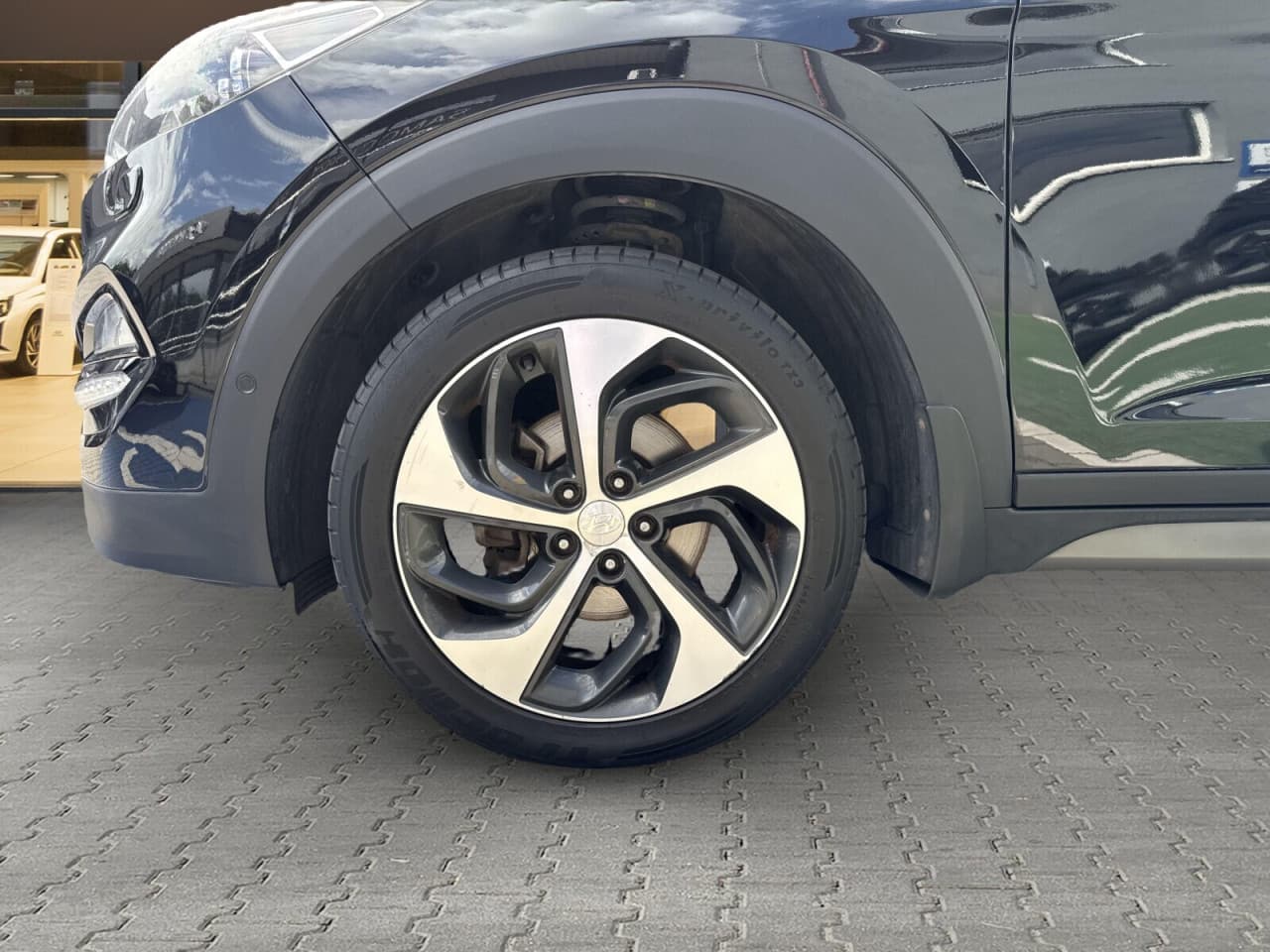 Hyundai Tucson - zdjęcie 19