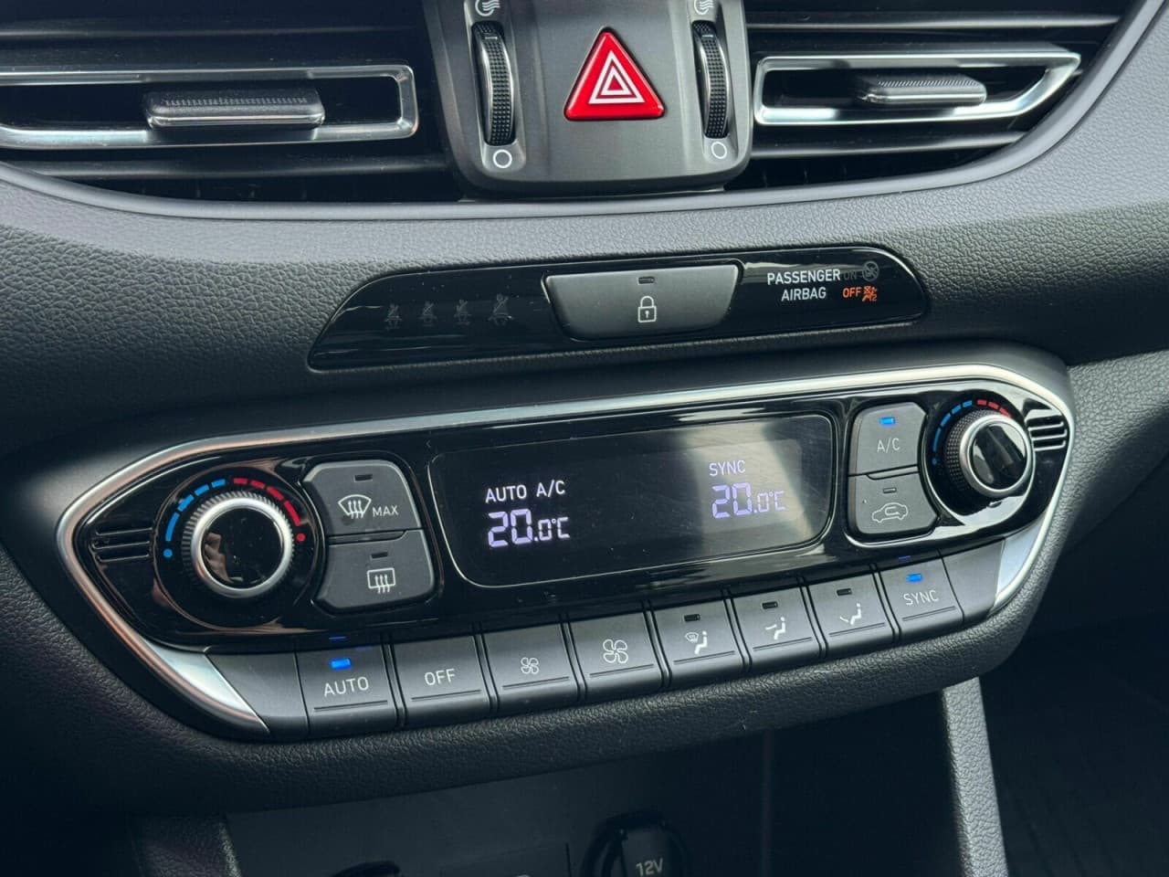 Hyundai i30 - zdjęcie 17
