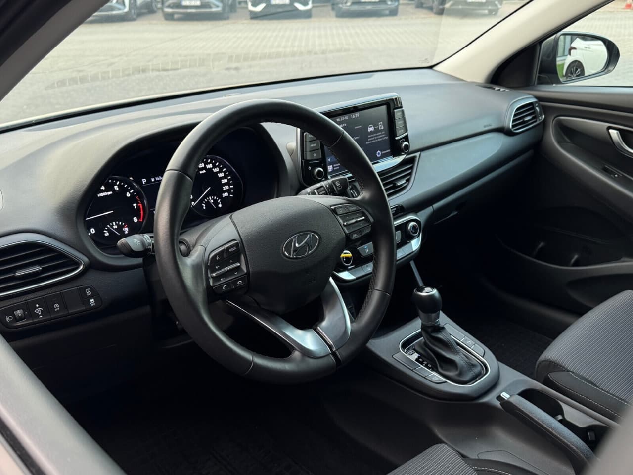 Hyundai i30 - zdjęcie 9